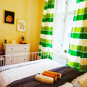 Beautiful With 1 Bedroom Main Square Kraków