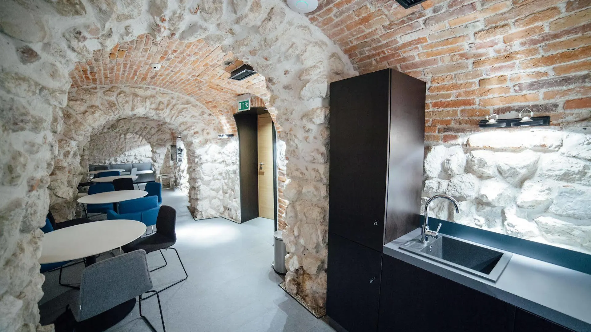 Modern Apartment By Wawel Castle