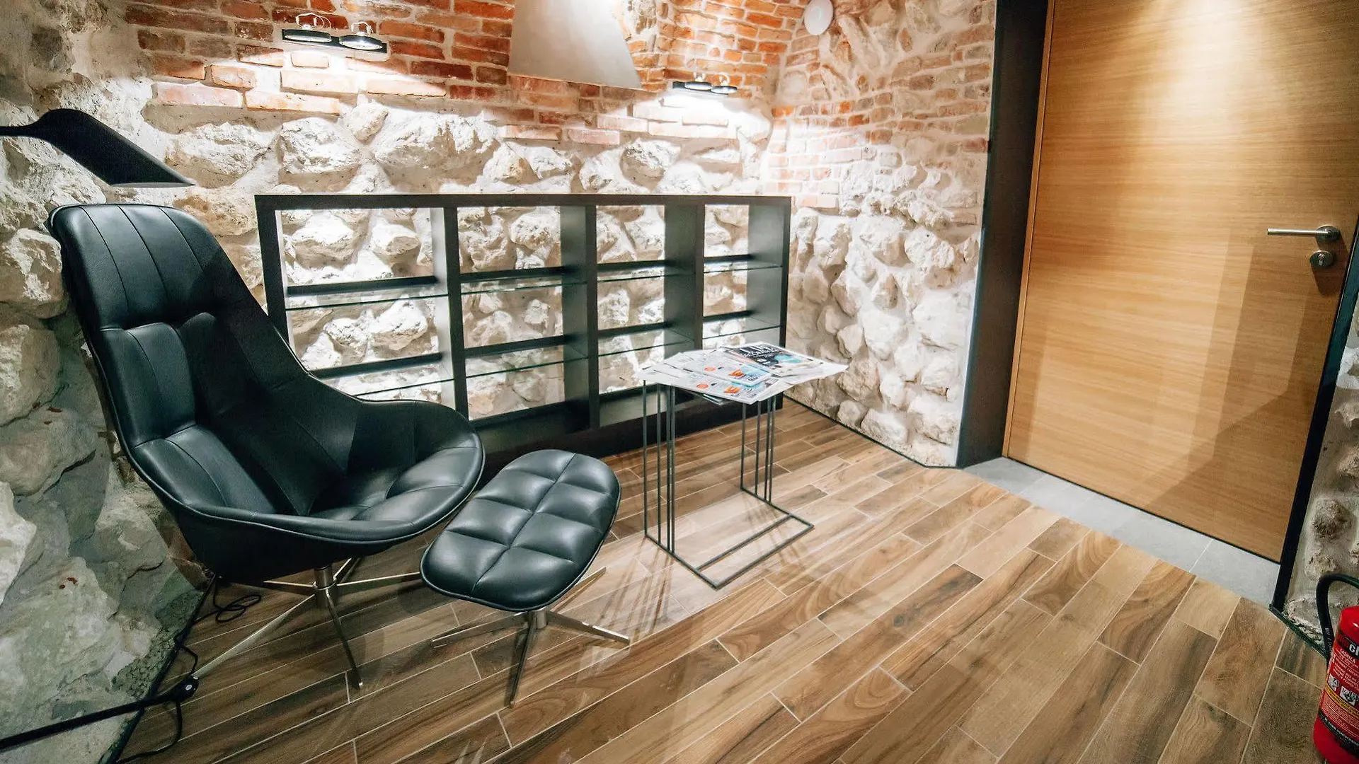 Modern Apartment By Wawel Castle