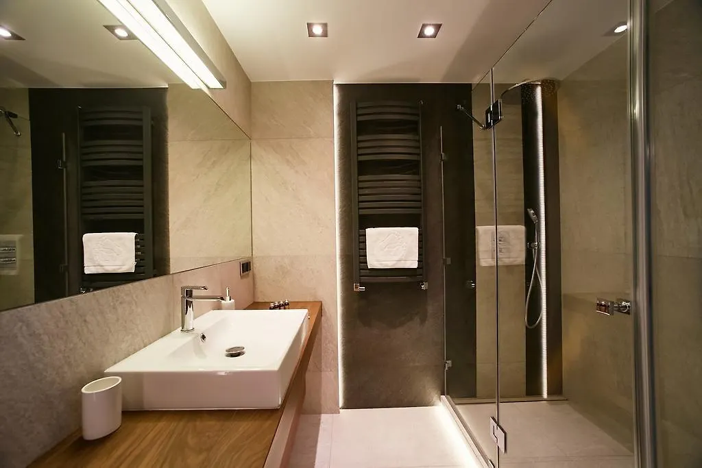 Modern Apartment By Wawel Castle